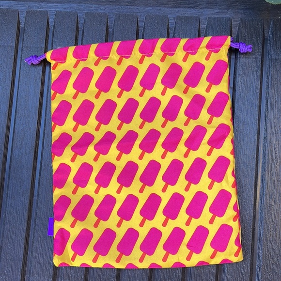 Ipsy - Summer Ice Pop  Print Cosmetics Bag - Picture 6 of 10